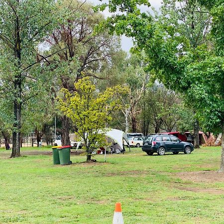 Corryong Caravan Park Formally Mt Mittamatite Caravan Park Bagian luar foto