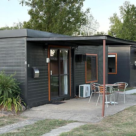 Corryong Caravan Park Formally Mt Mittamatite Caravan Park Bagian luar foto