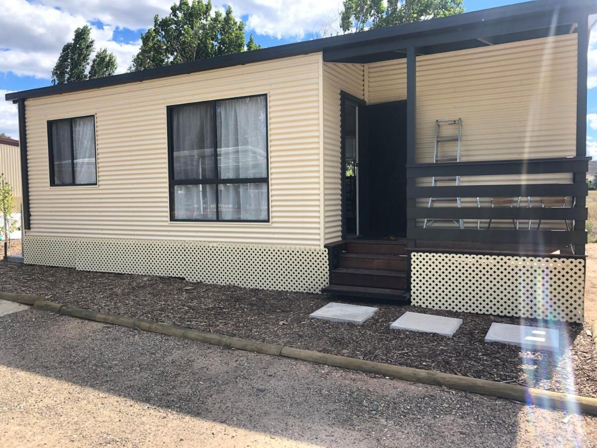 Corryong Caravan Park Formally Mt Mittamatite Caravan Park Bagian luar foto