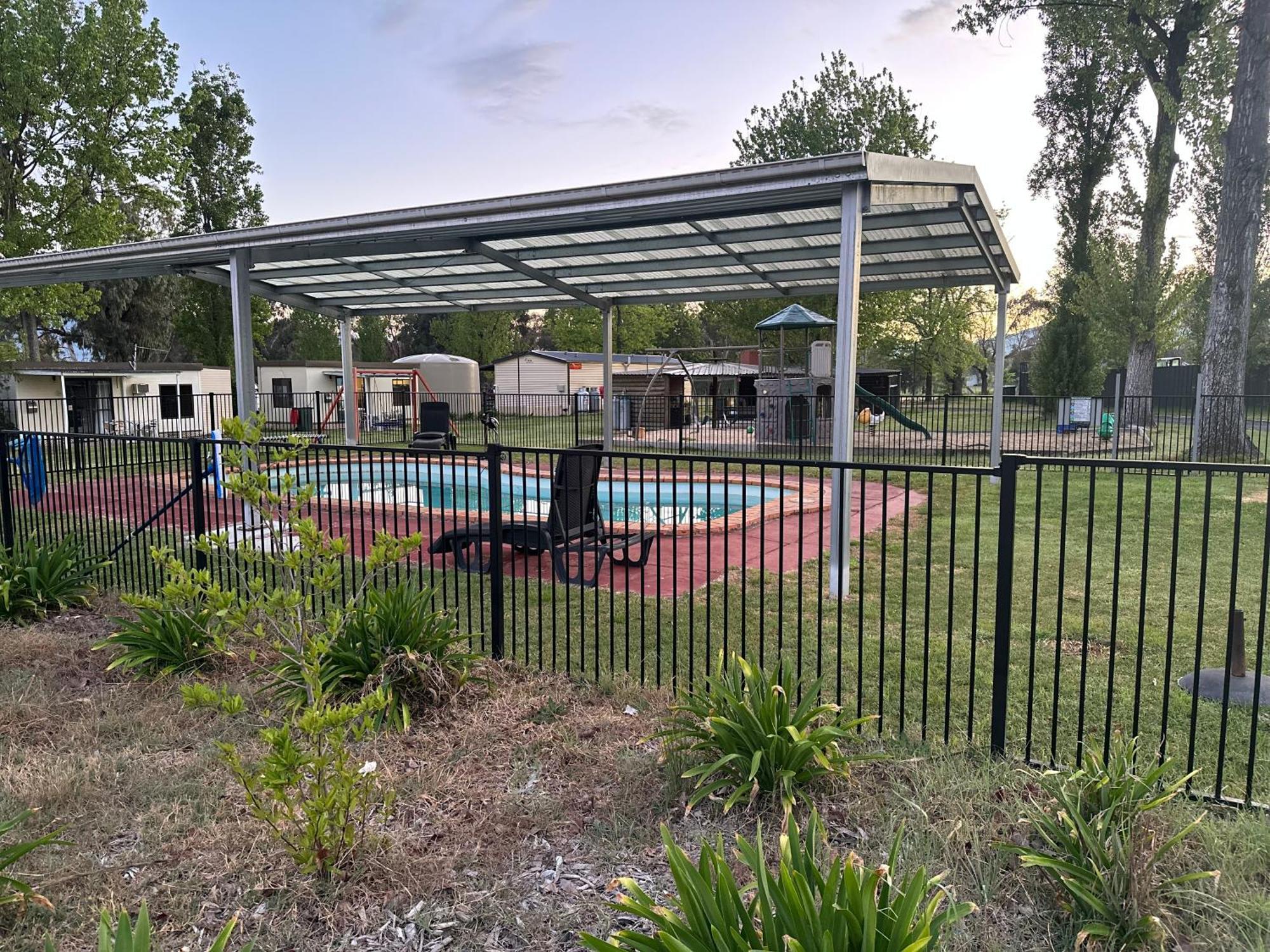 Corryong Caravan Park Formally Mt Mittamatite Caravan Park Bagian luar foto